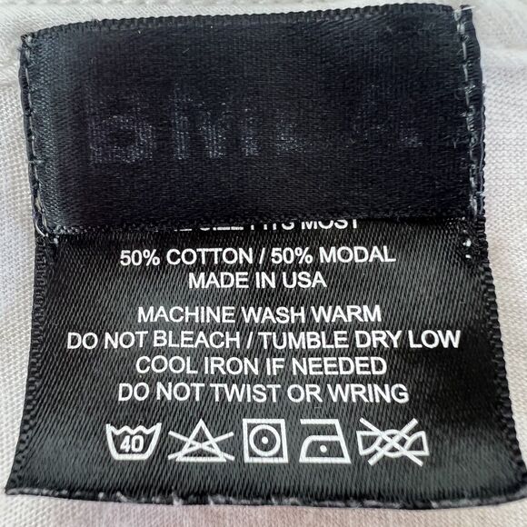 BLQ.MKT Paris New York London Tokyo Muscle Tank Top — White Graphic Travel Tee - Picture 4 of 4